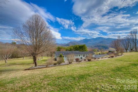 220 Grand View Lane Burnsville NC 28714