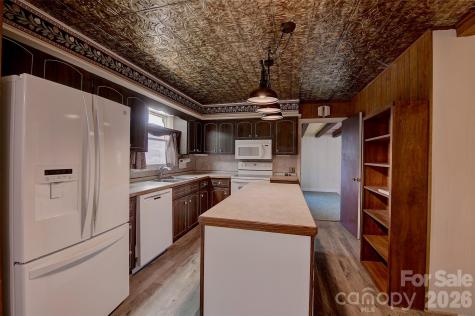 220 Grand View Lane Burnsville NC 28714