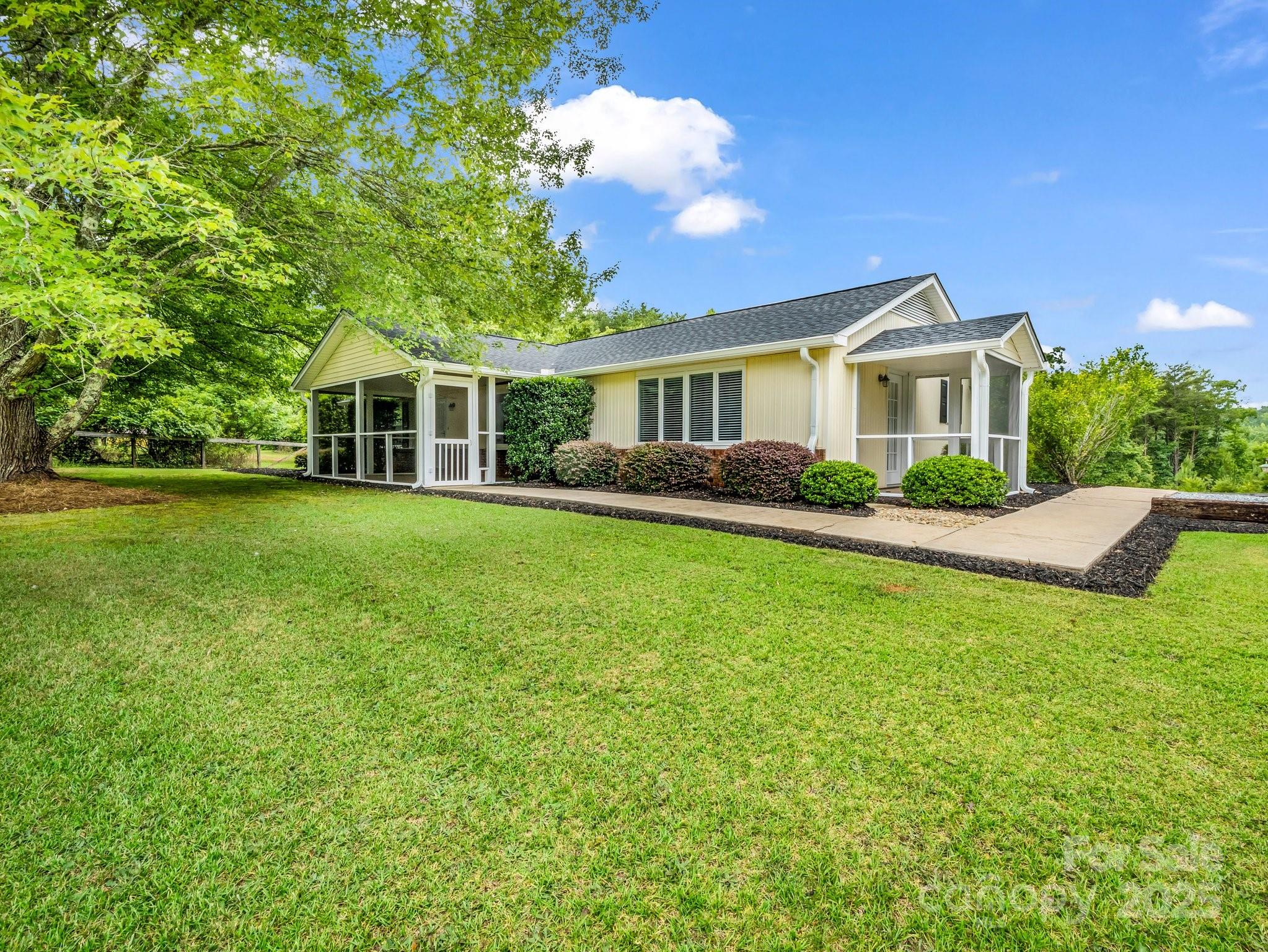 1320 Little Mountain Road Columbus NC 28722