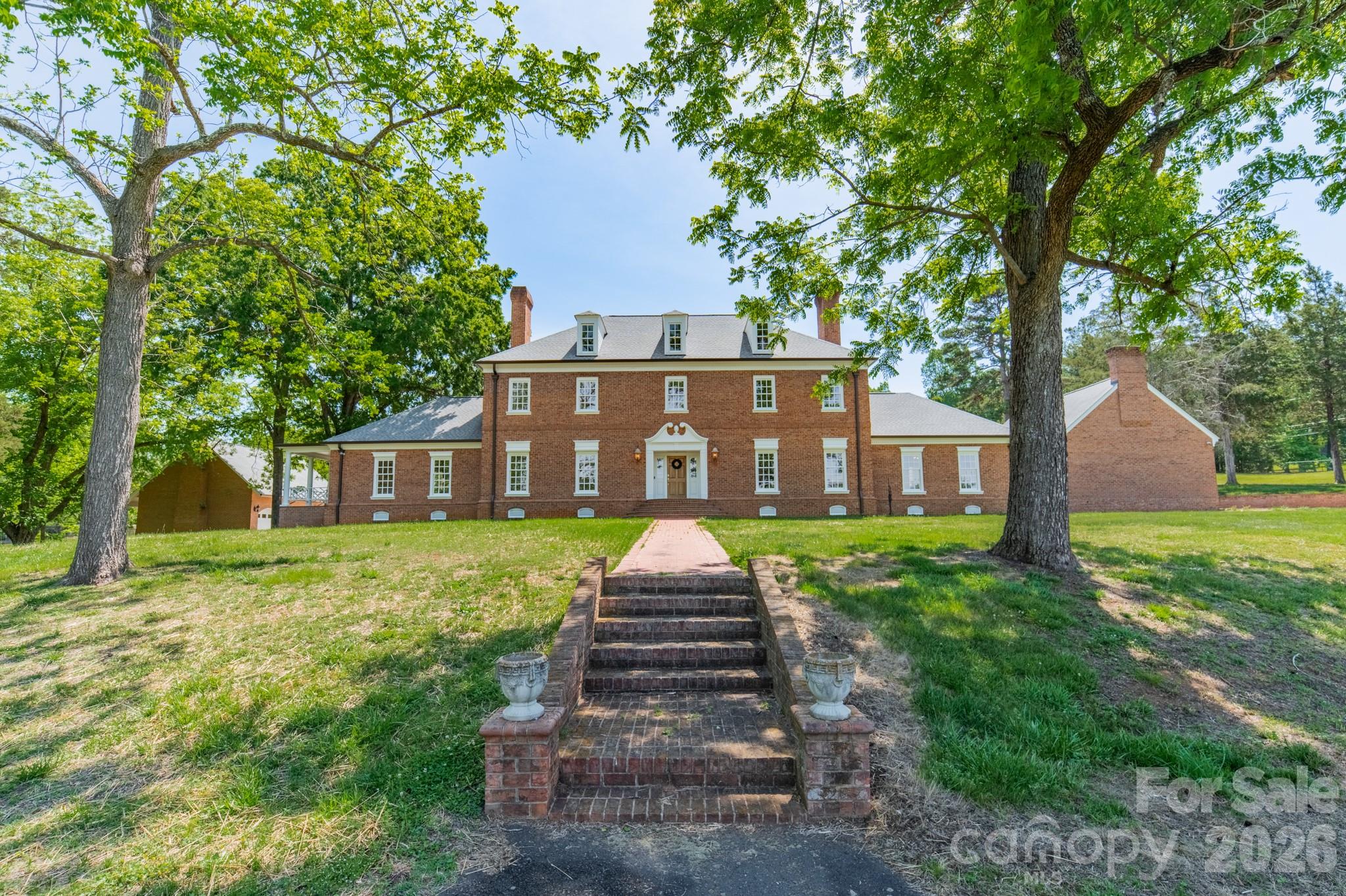 4030 Oak Hollow Lane Harrisburg NC 28075