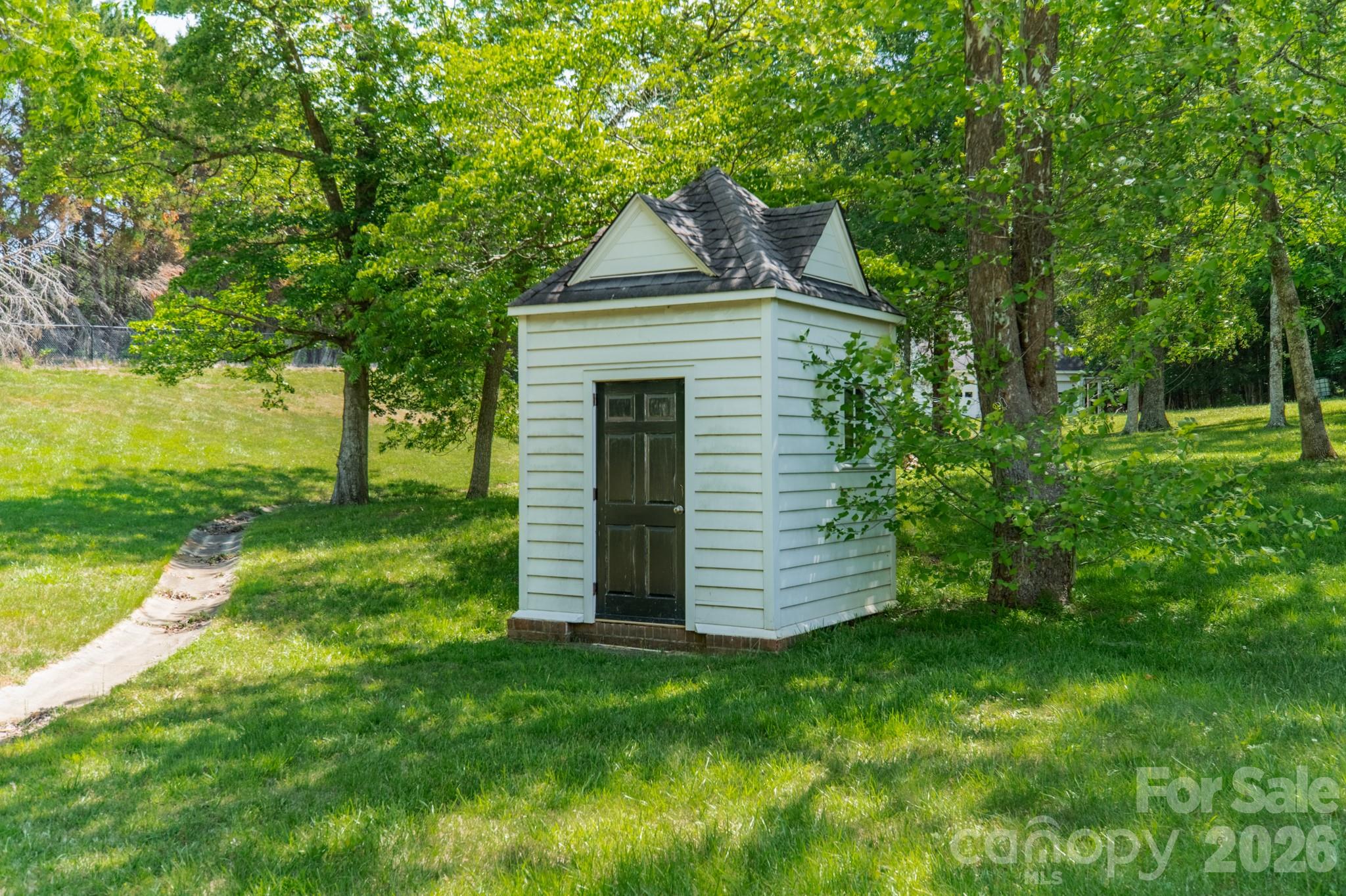4030 Oak Hollow Lane Harrisburg NC 28075