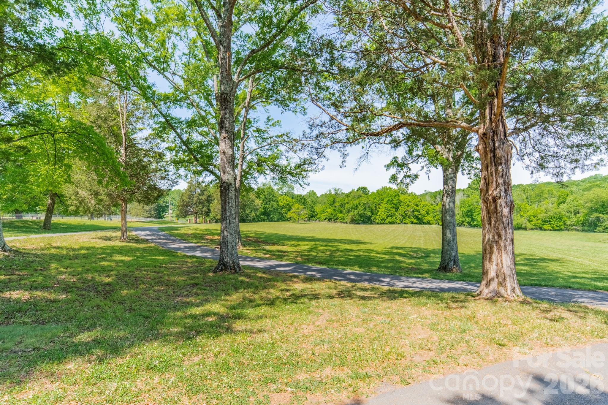 4030 Oak Hollow Lane Harrisburg NC 28075