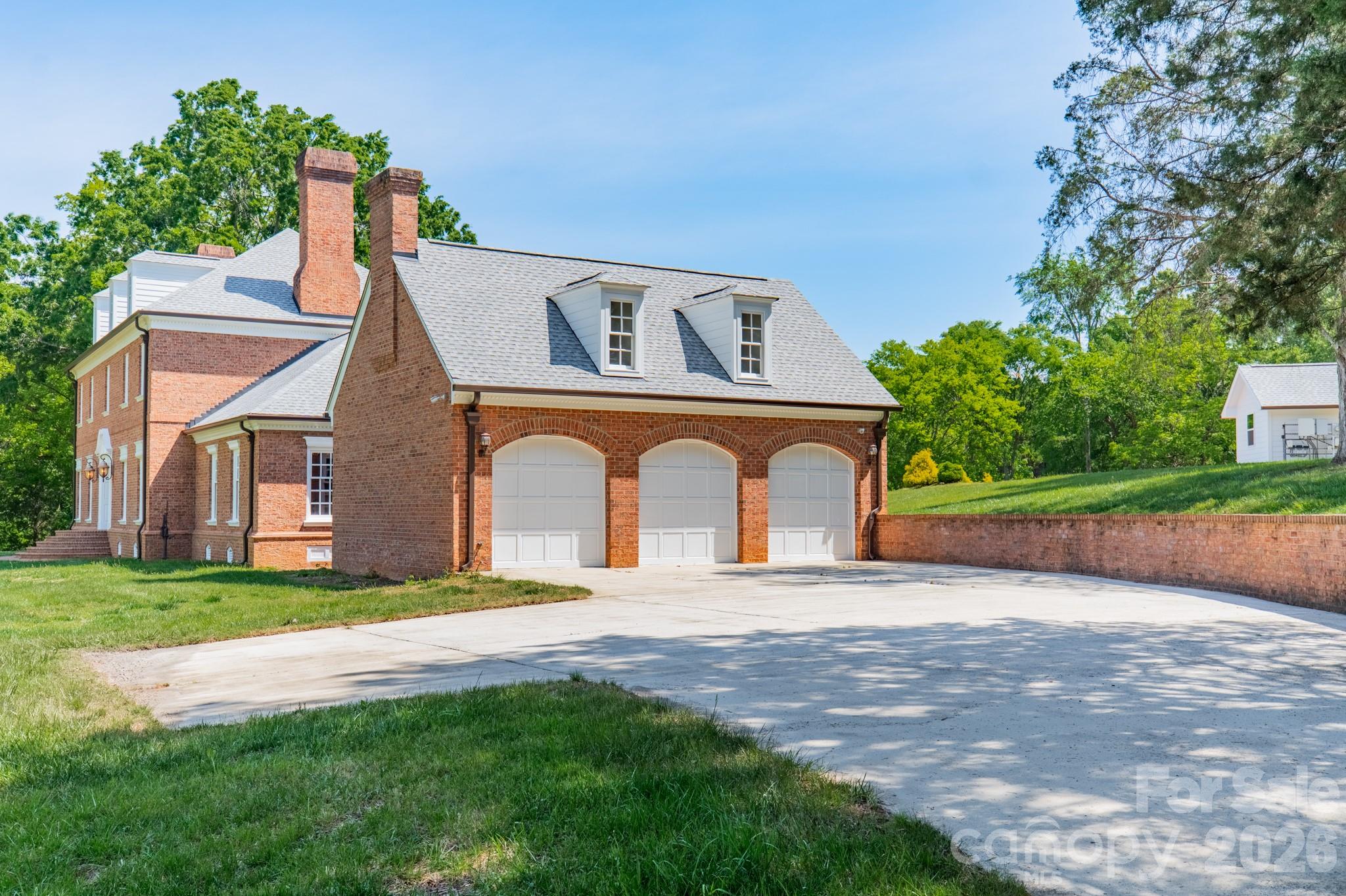 4030 Oak Hollow Lane Harrisburg NC 28075