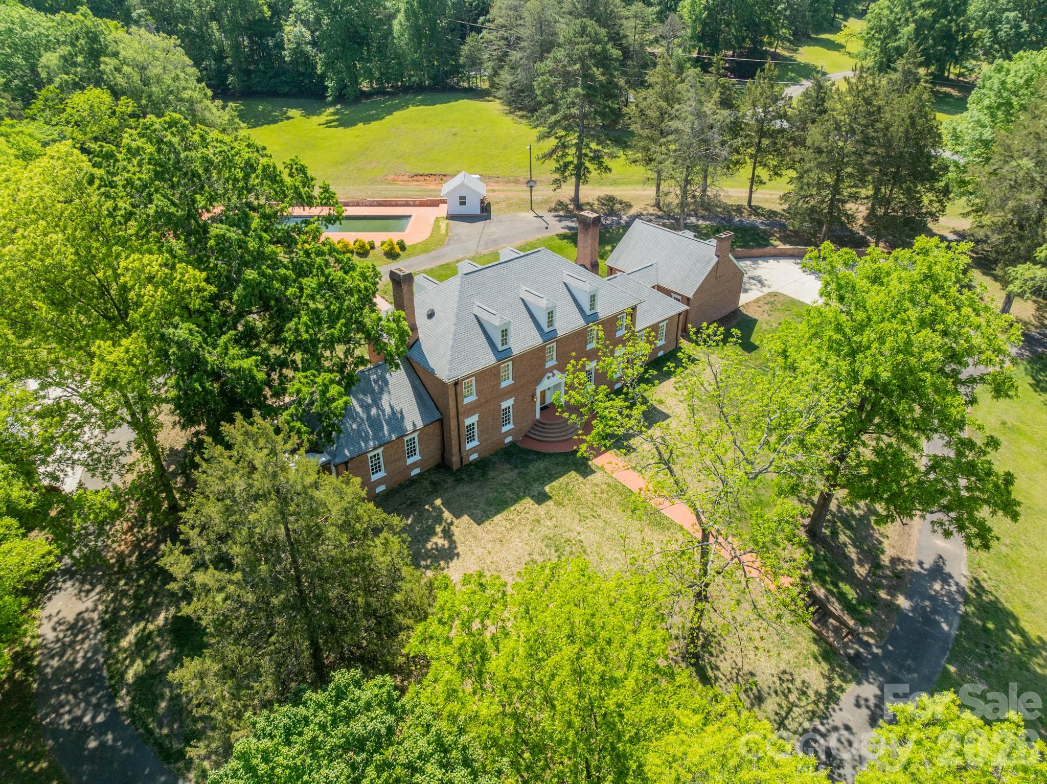 4030 Oak Hollow Lane Harrisburg NC 28075