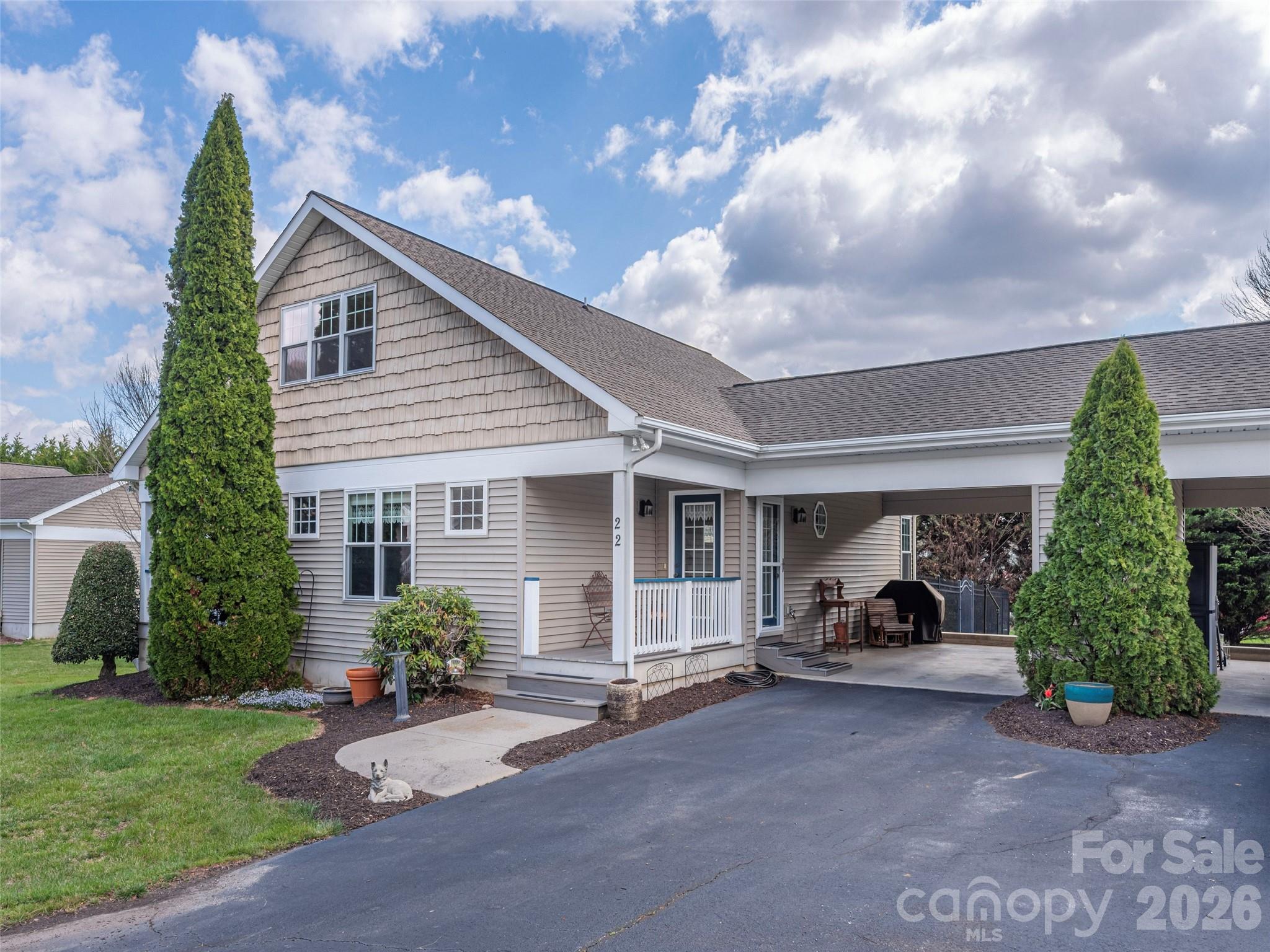 22 Cottage Loop Waynesville NC 28785