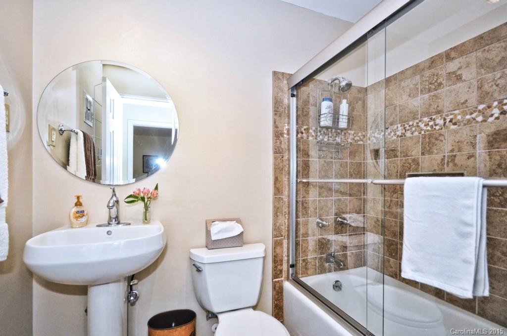 4015 Sussex Avenue Charlotte NC 28210