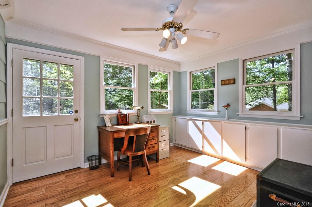 4015 Sussex Avenue Charlotte NC 28210