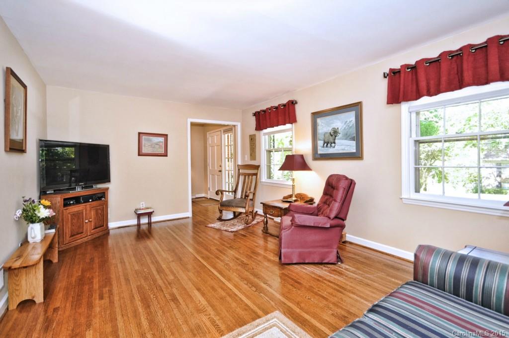 4015 Sussex Avenue Charlotte NC 28210