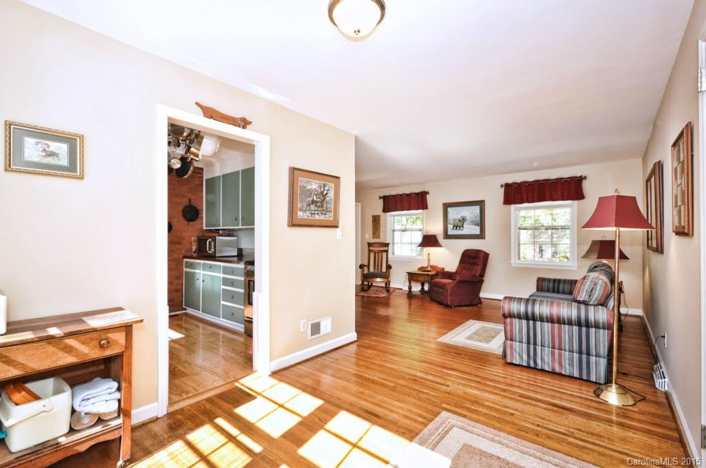 4015 Sussex Avenue Charlotte NC 28210