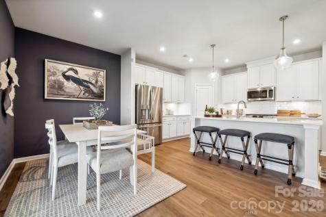 4208 Vista Pine Drive Charlotte NC 28215