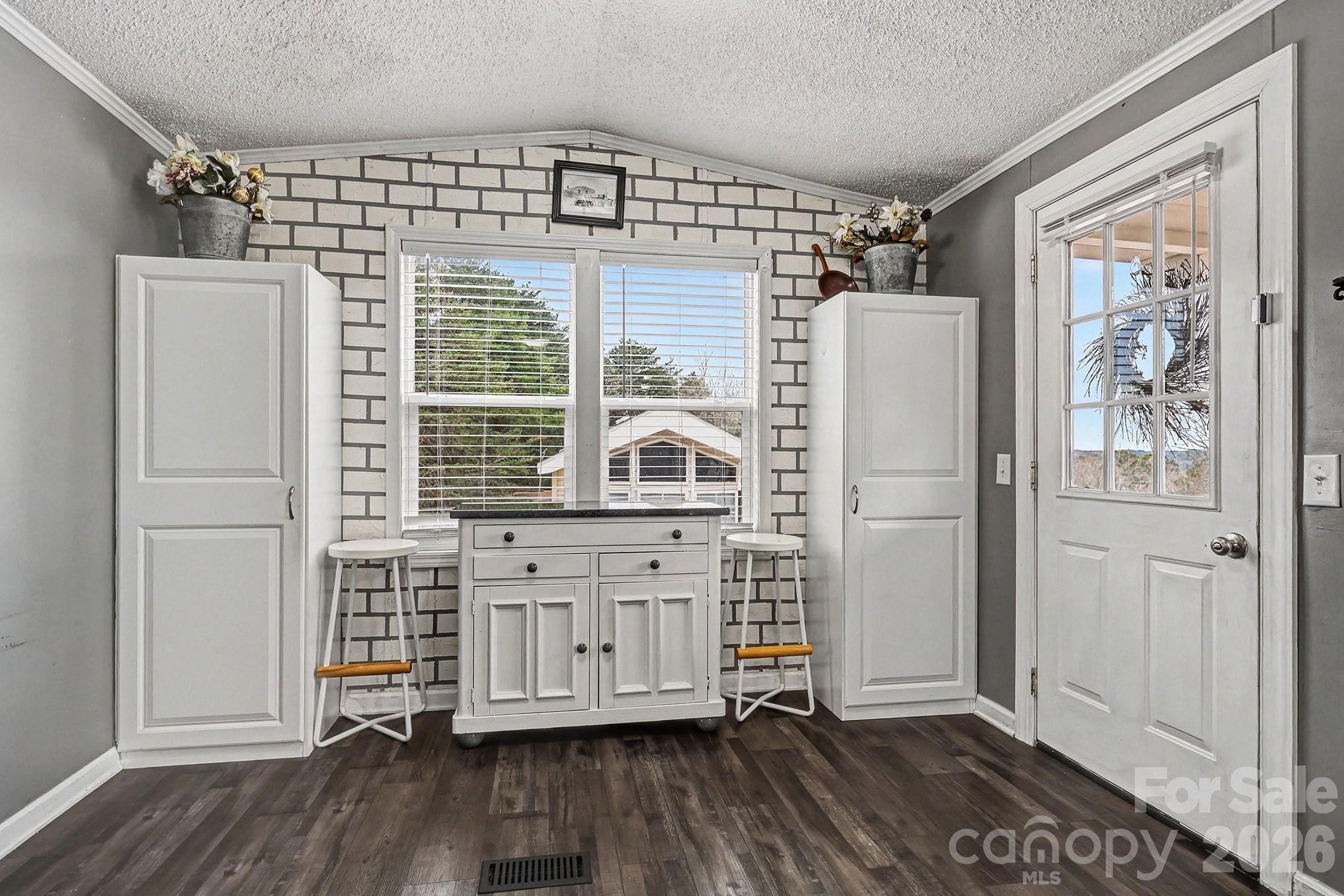 121 Grand View Drive New London NC 28127