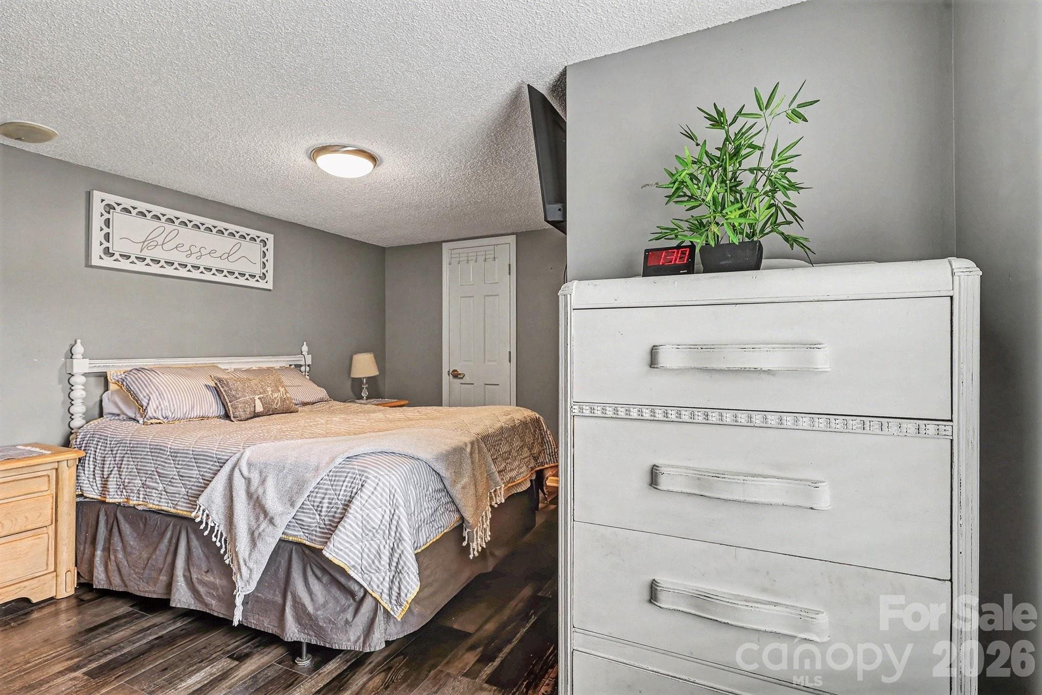 121 Grand View Drive New London NC 28127
