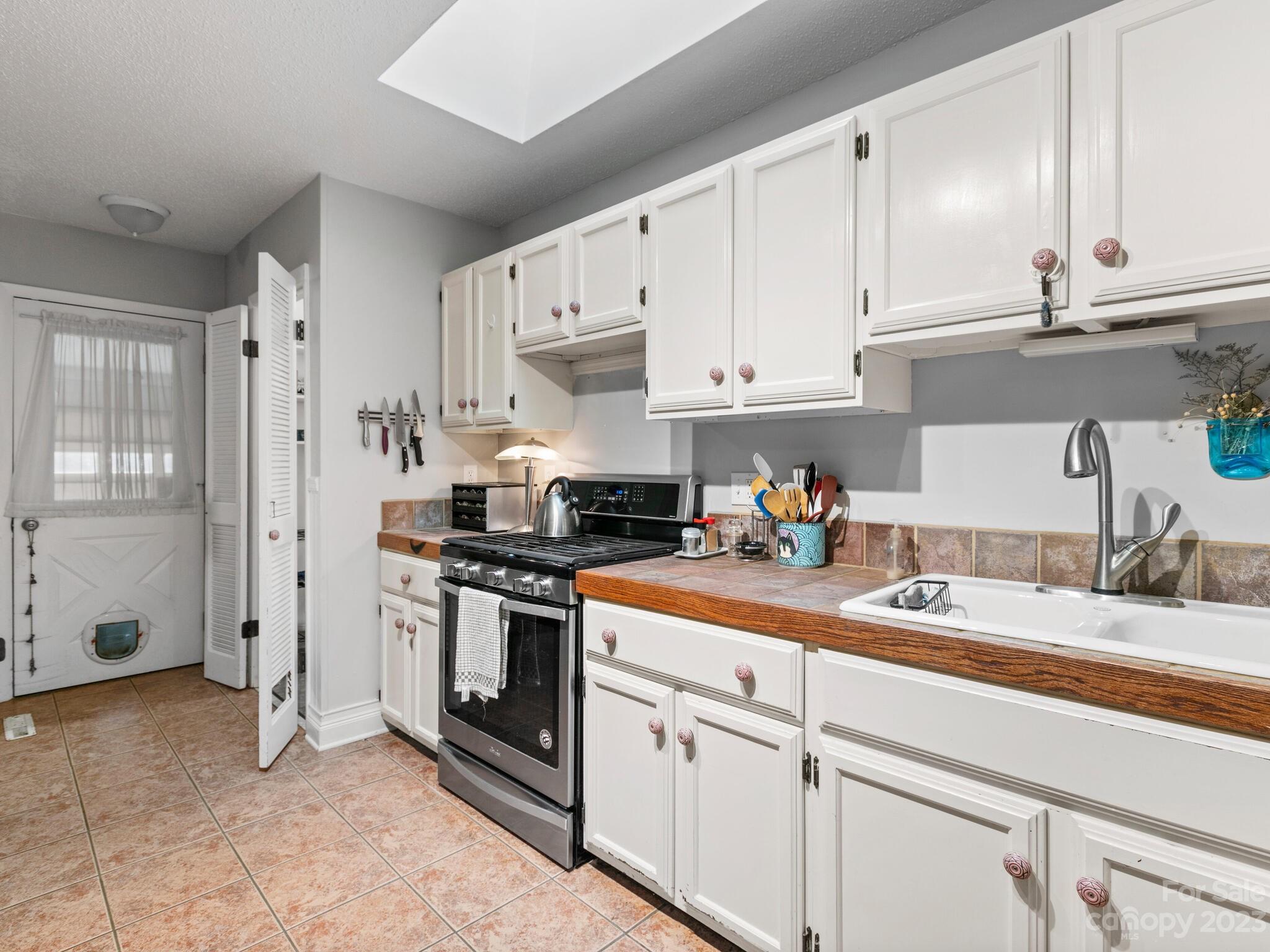 3 Jean Drive Asheville NC 28803