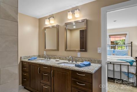 11 Hunting Lodge Drive Black Mountain NC 28711