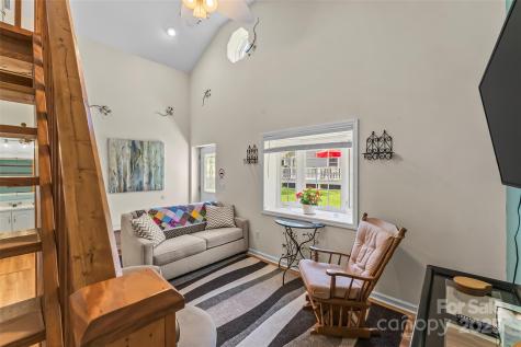 11 Hunting Lodge Drive Black Mountain NC 28711