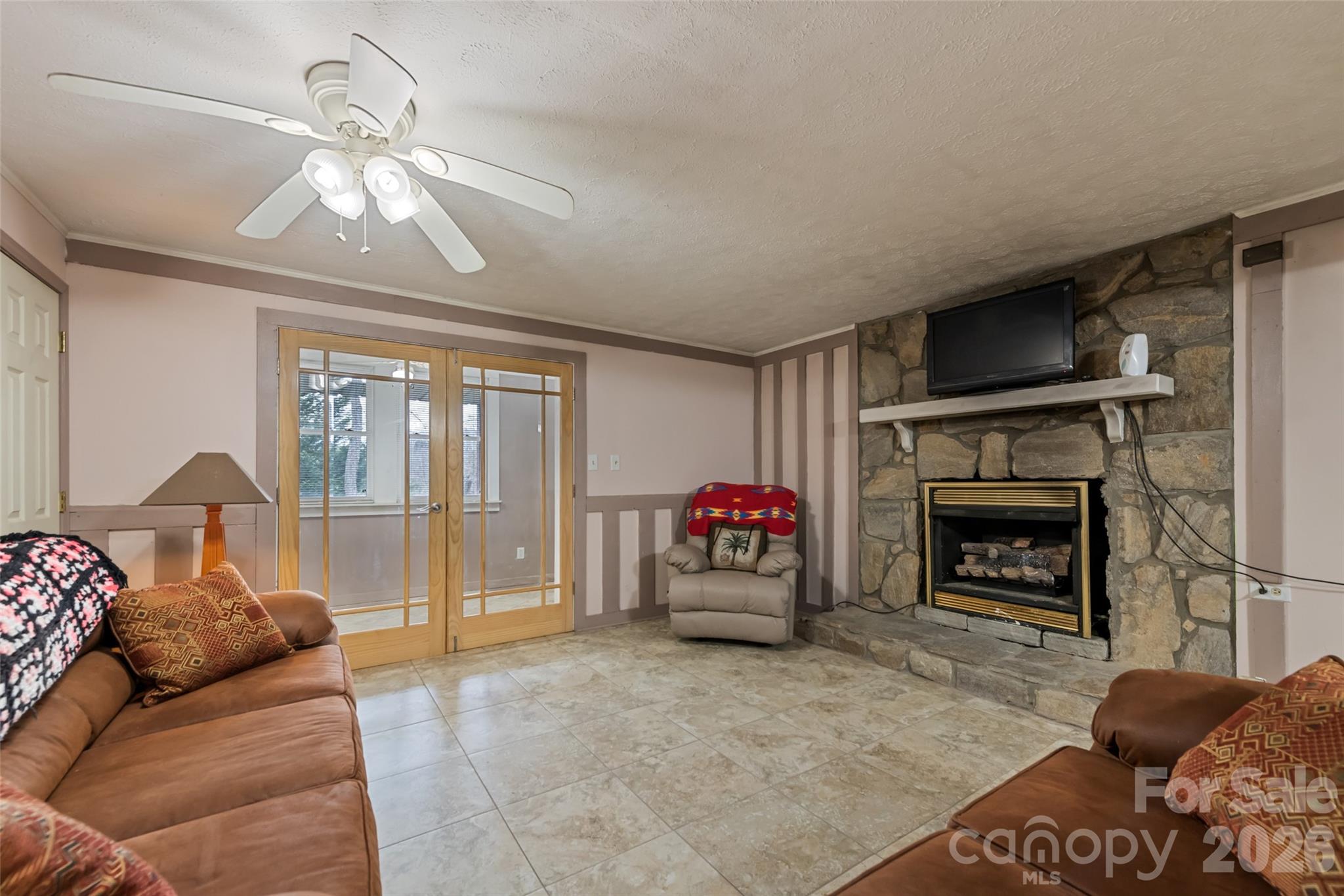 41 Vista Drive Clyde NC 28721