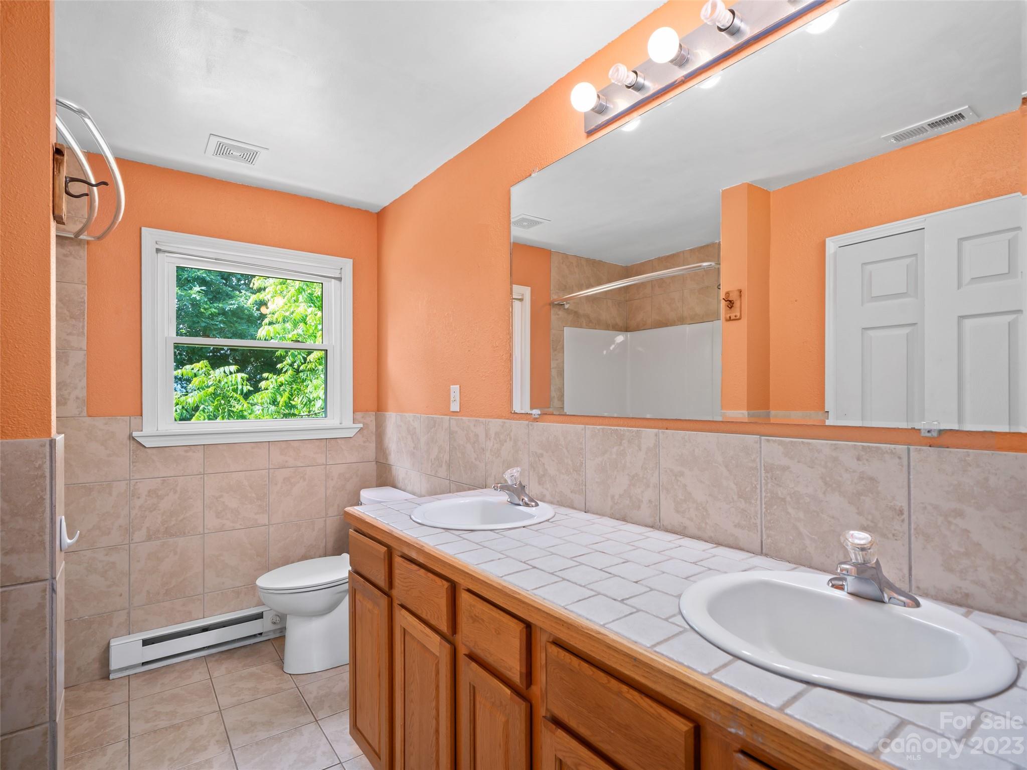 189 Locust Grove Road Weaverville NC 28787