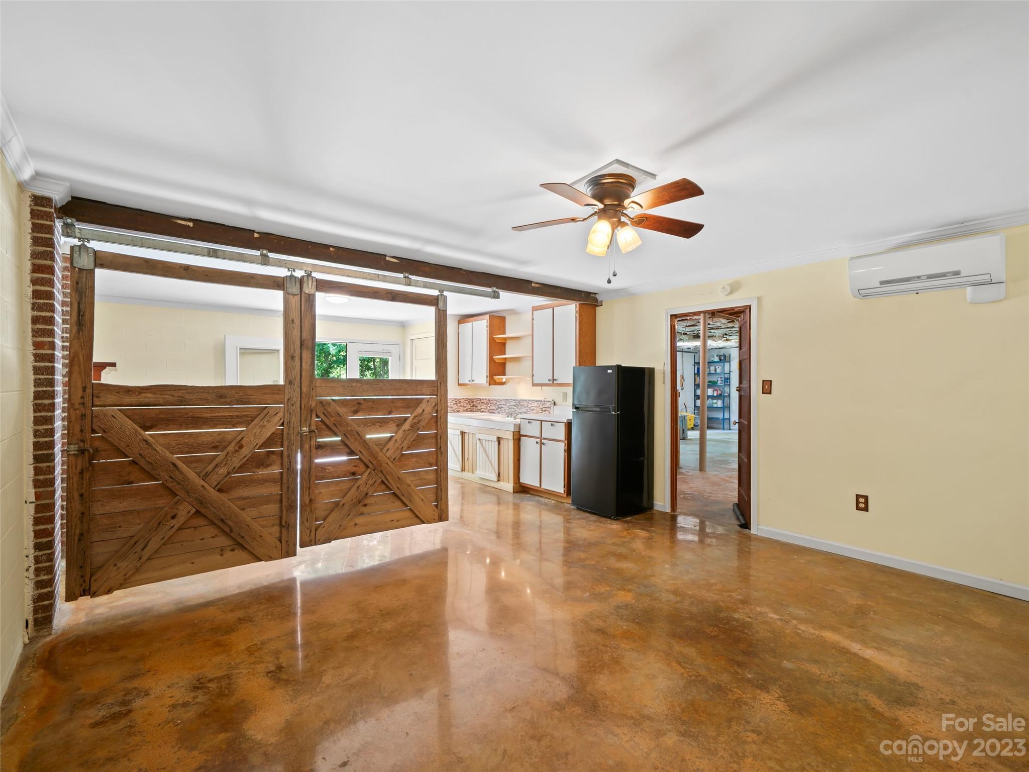 189 Locust Grove Road Weaverville NC 28787