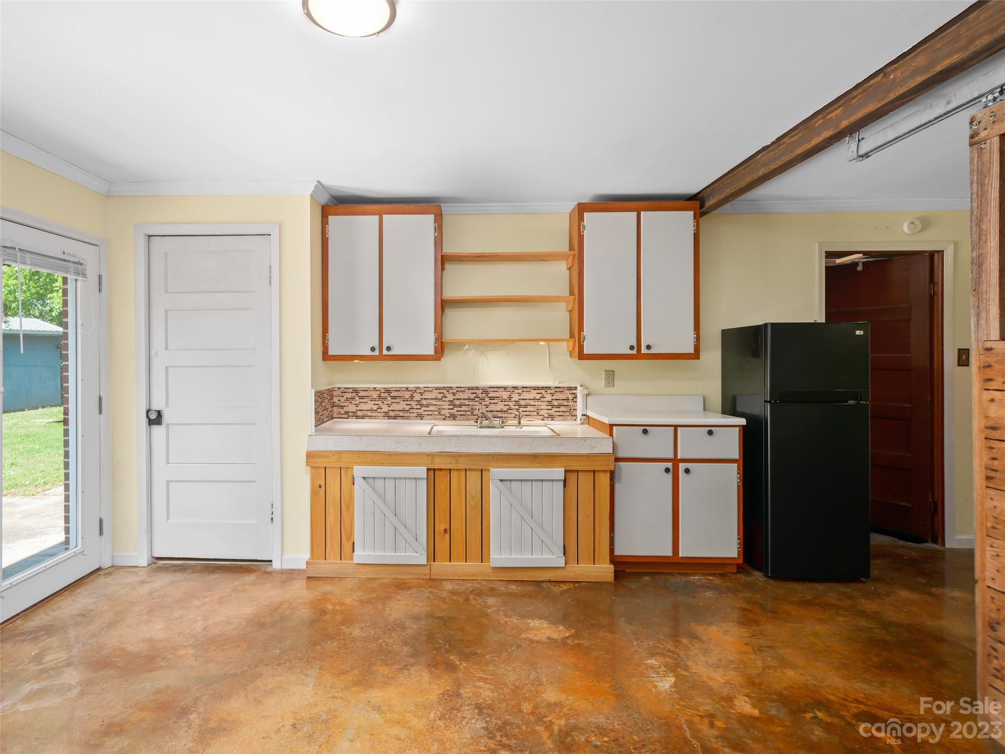 189 Locust Grove Road Weaverville NC 28787