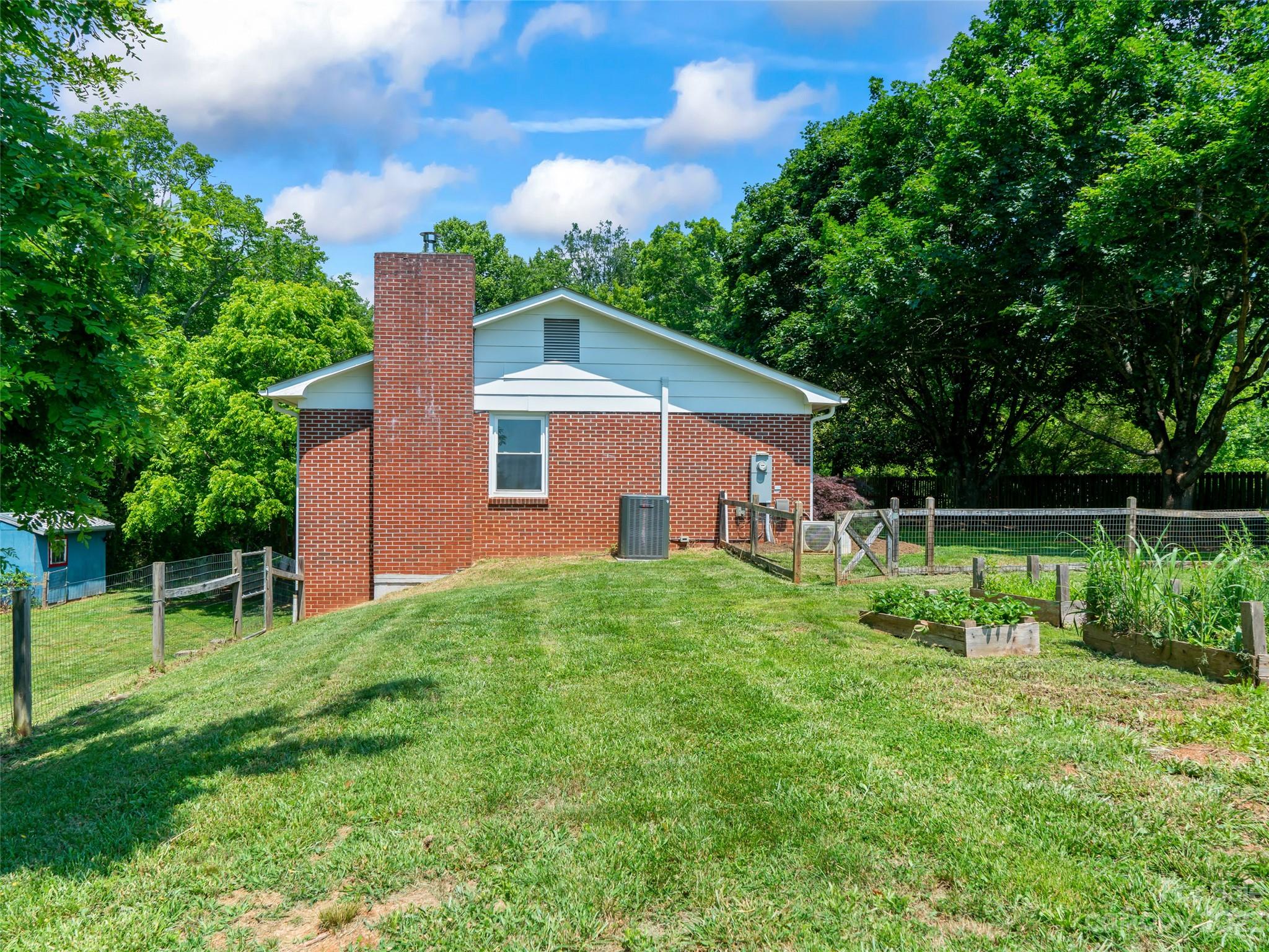 189 Locust Grove Road Weaverville NC 28787