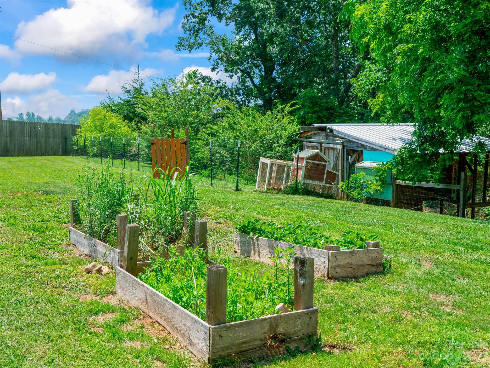 189 Locust Grove Road Weaverville NC 28787