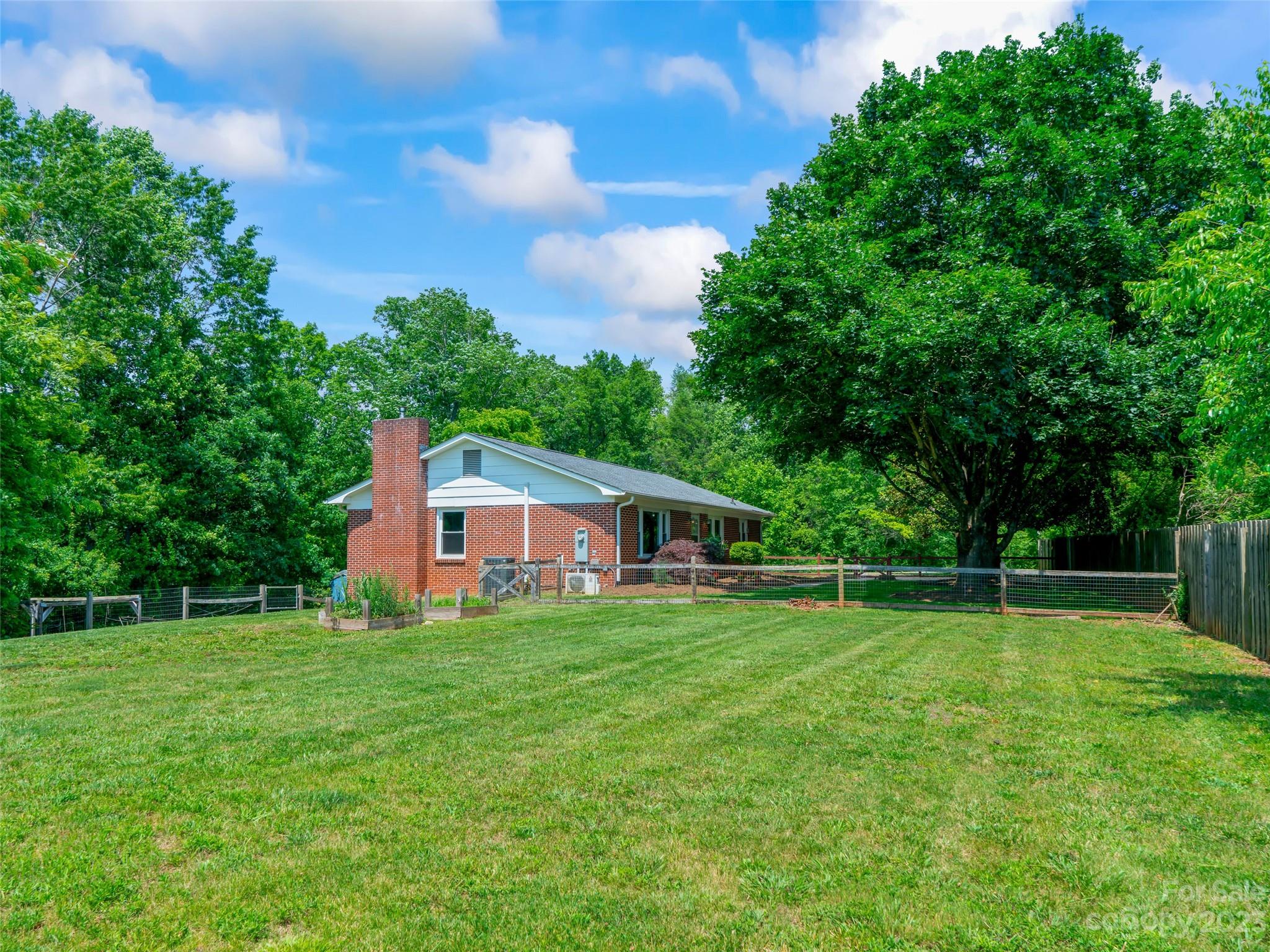 189 Locust Grove Road Weaverville NC 28787