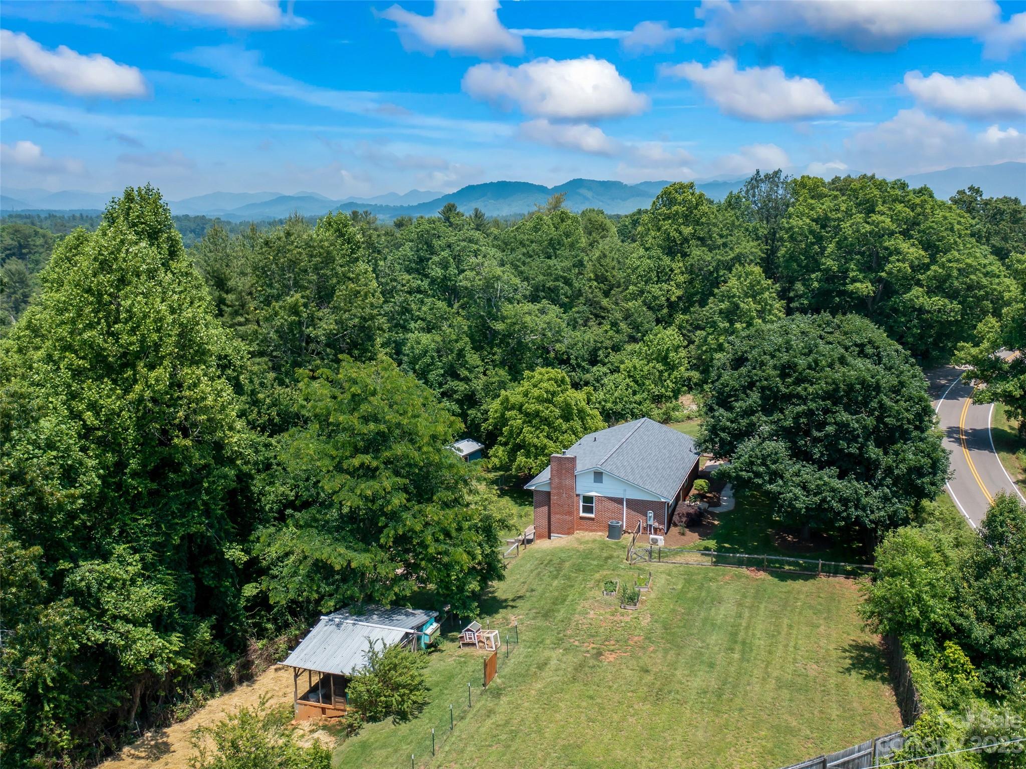 189 Locust Grove Road Weaverville NC 28787
