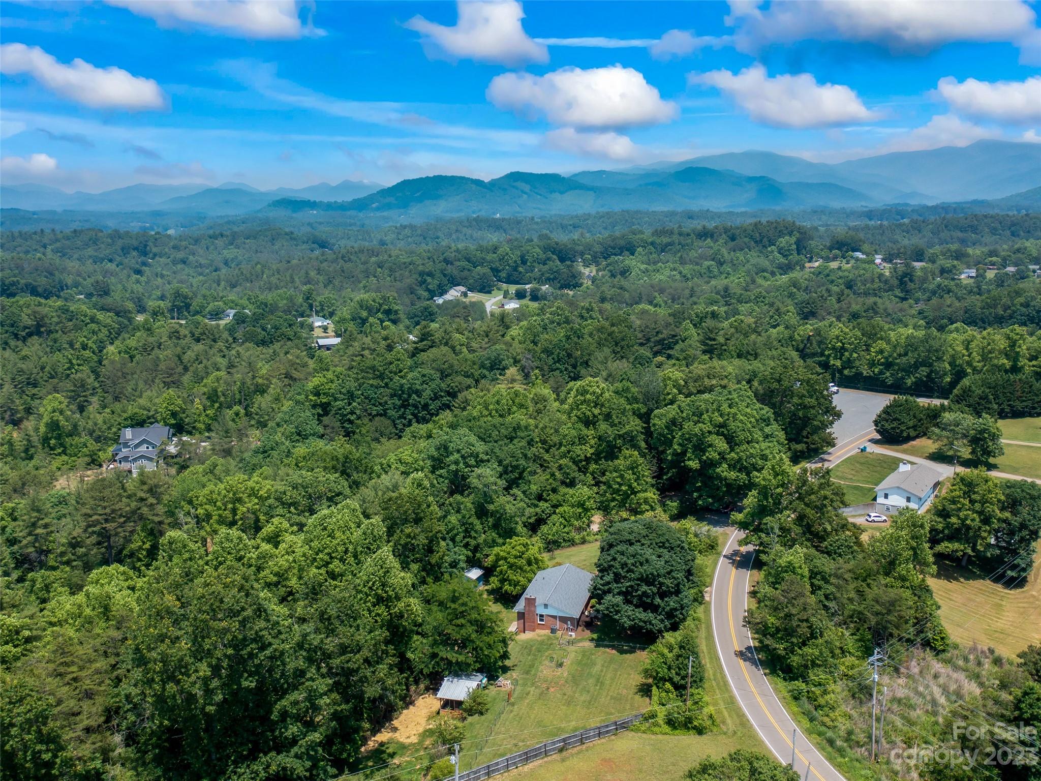 189 Locust Grove Road Weaverville NC 28787