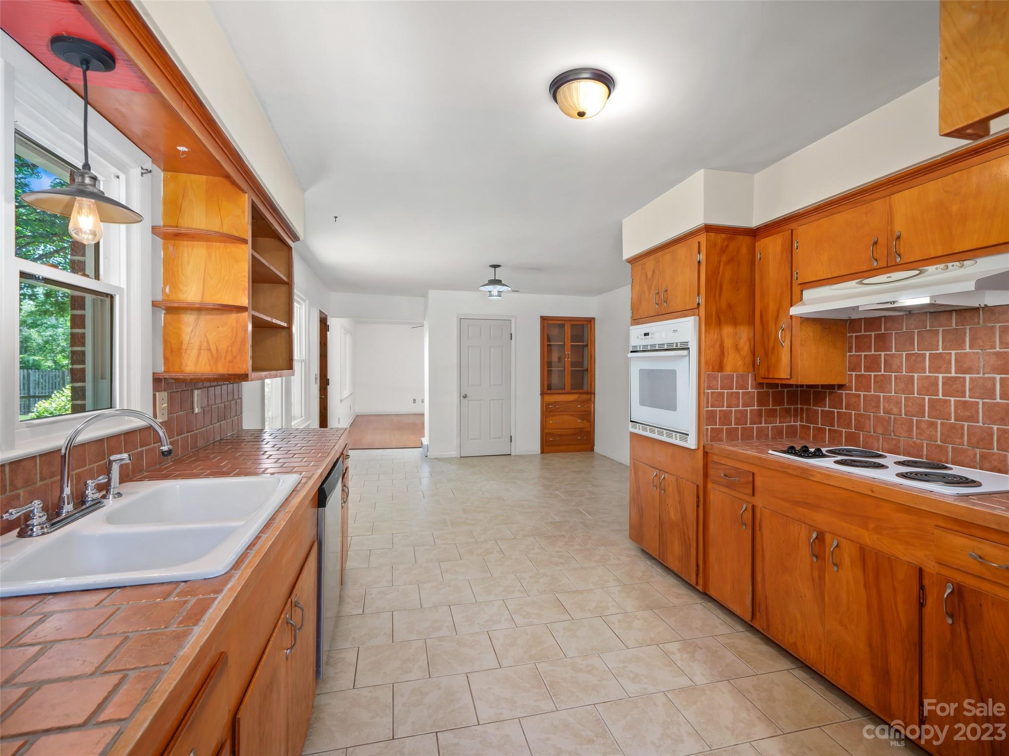 189 Locust Grove Road Weaverville NC 28787