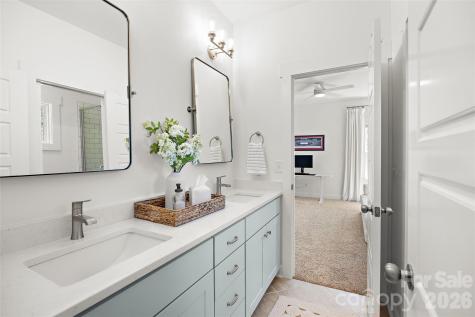 1111 Willhaven Drive Charlotte NC 28211