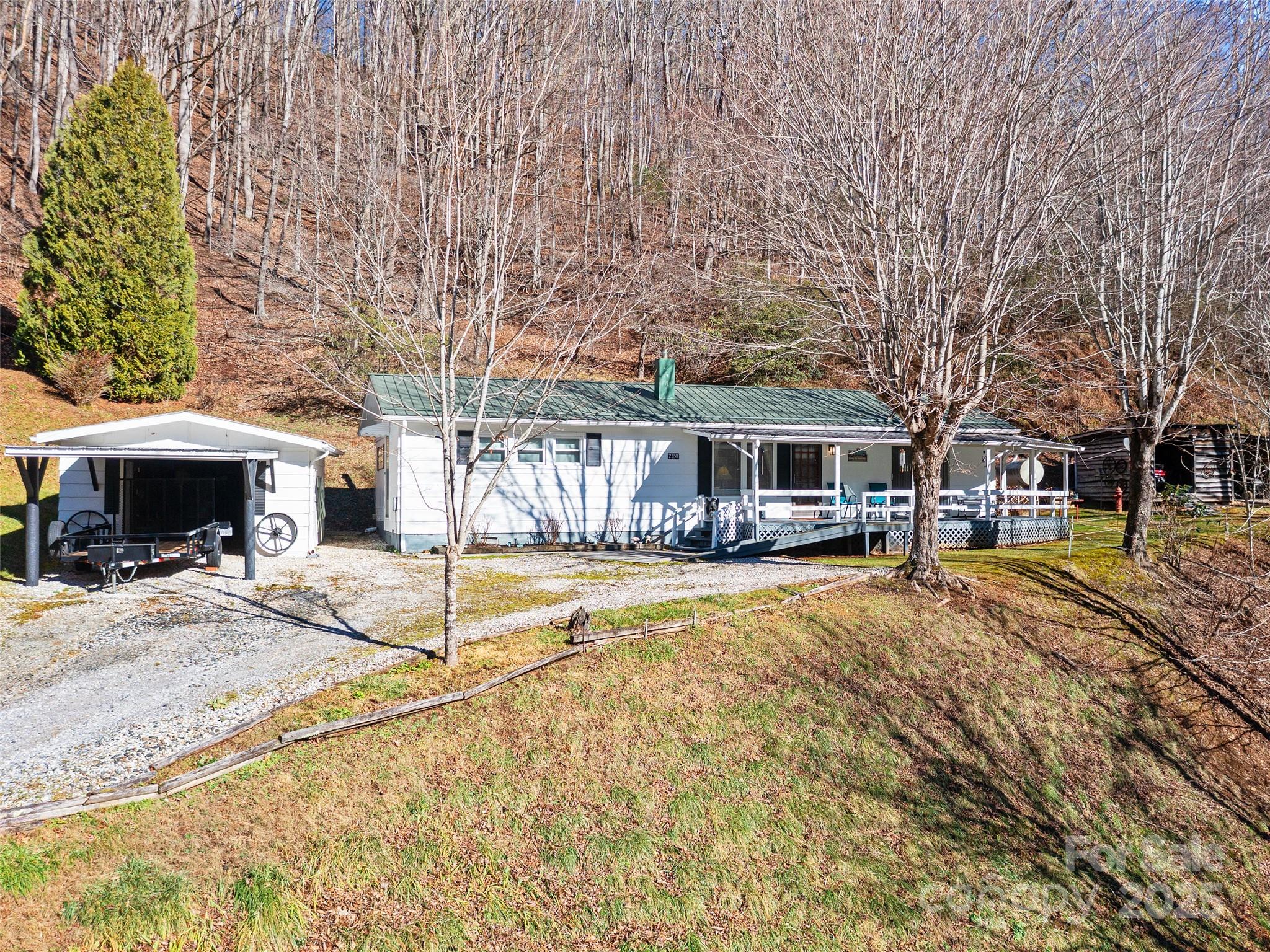 2850 Henson Creek Road Newland NC 28657