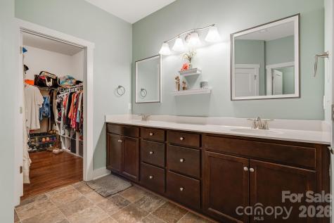 12 Hyde Park Place Arden NC 28704