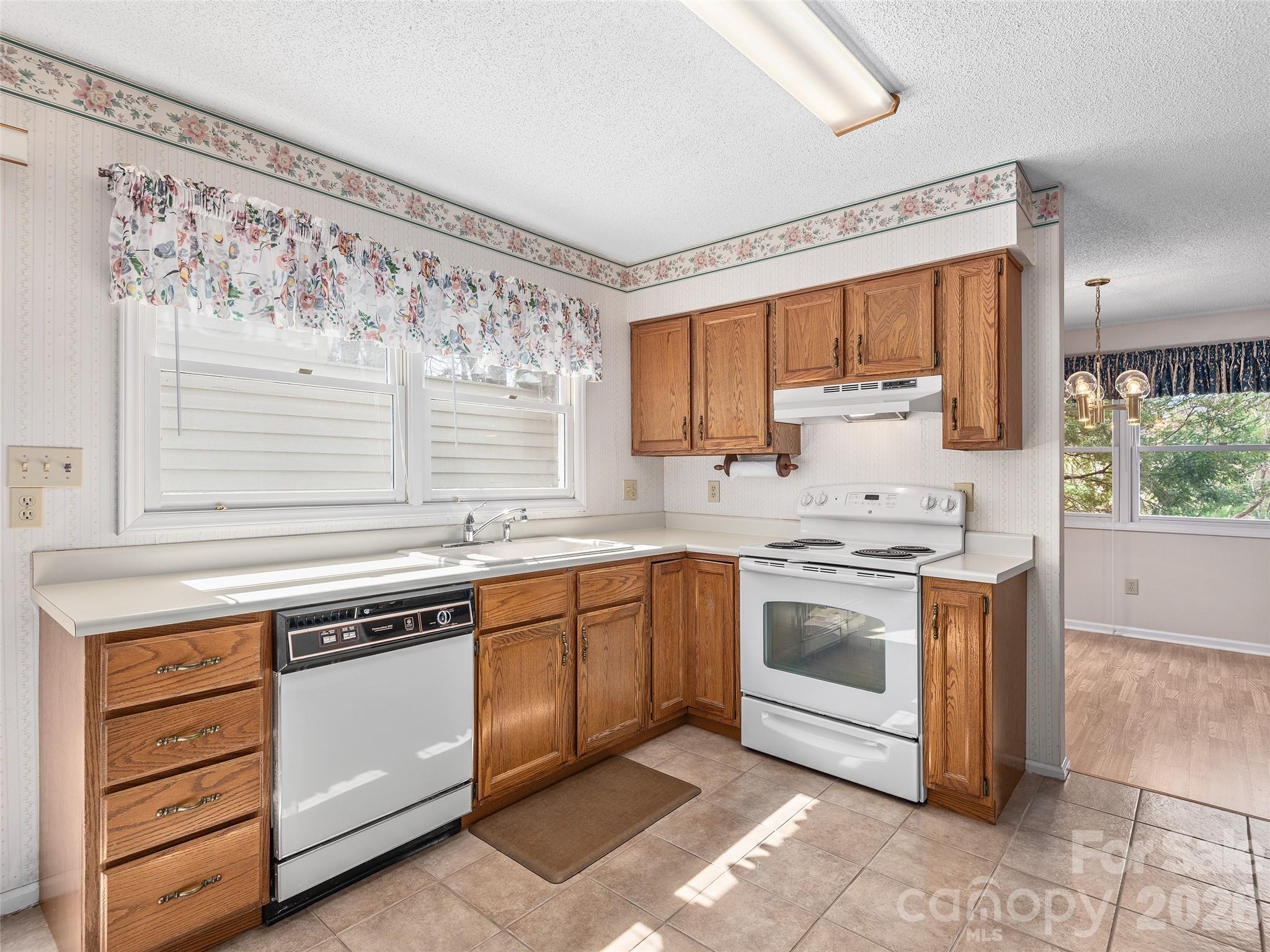 20 Cedarcliff Circle Asheville NC 28803