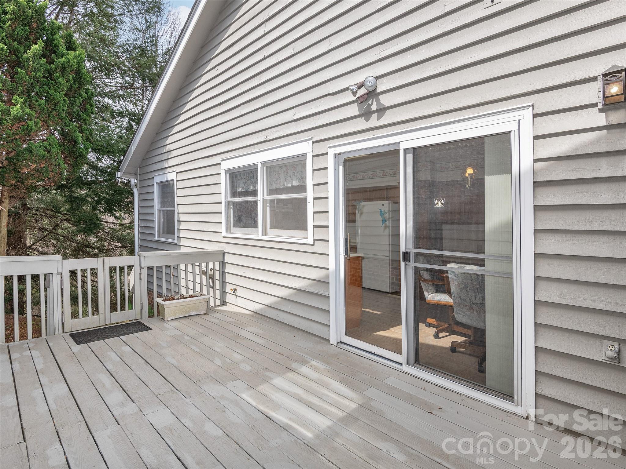 20 Cedarcliff Circle Asheville NC 28803