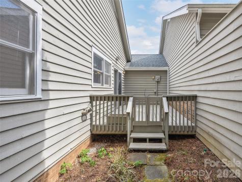 20 Cedarcliff Circle Asheville NC 28803