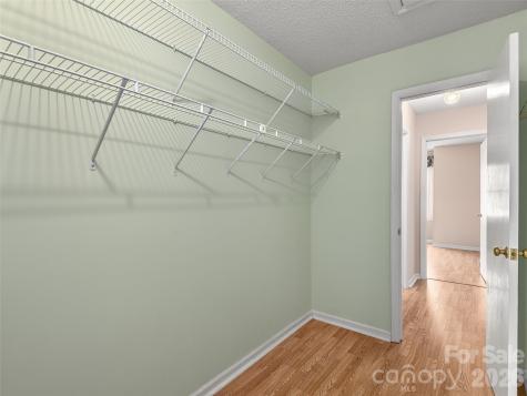 20 Cedarcliff Circle Asheville NC 28803