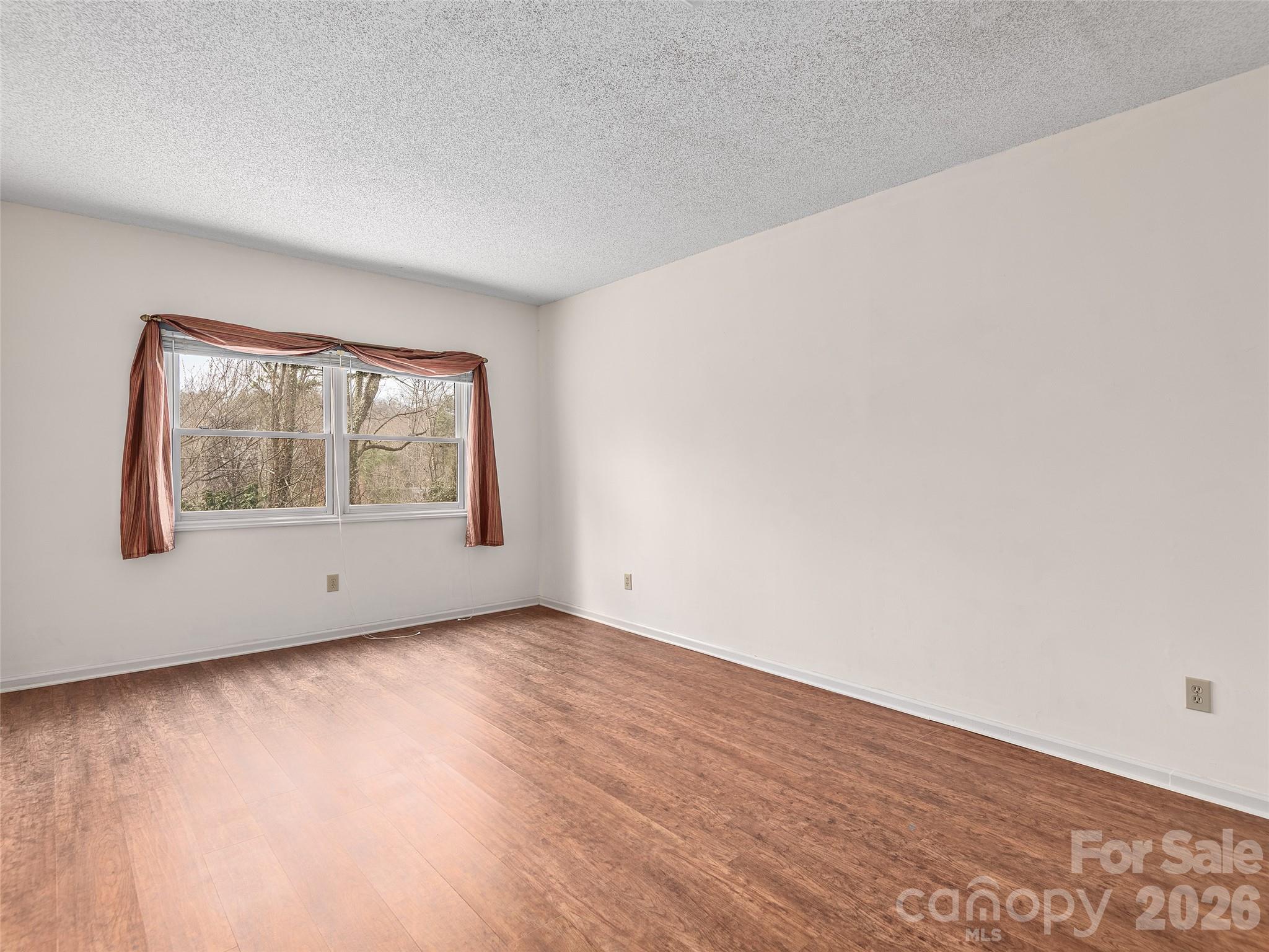 20 Cedarcliff Circle Asheville NC 28803