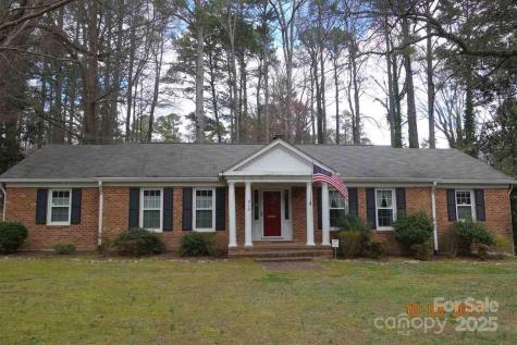 910 Parham Street Henderson NC 27536