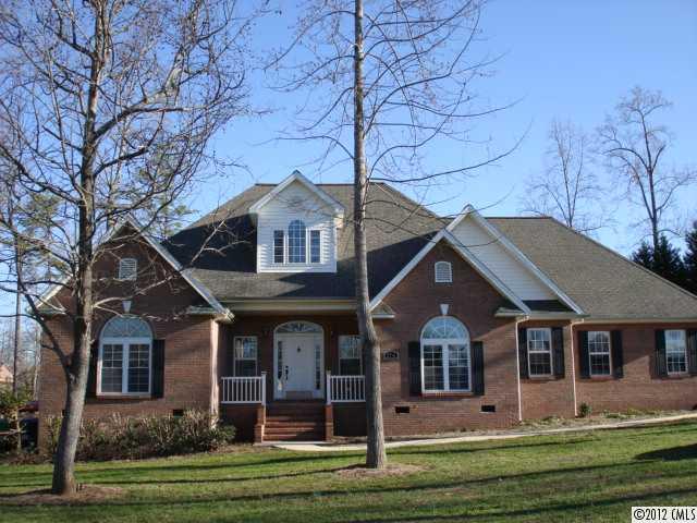 1736 Lancelot Lane Denver NC 28037