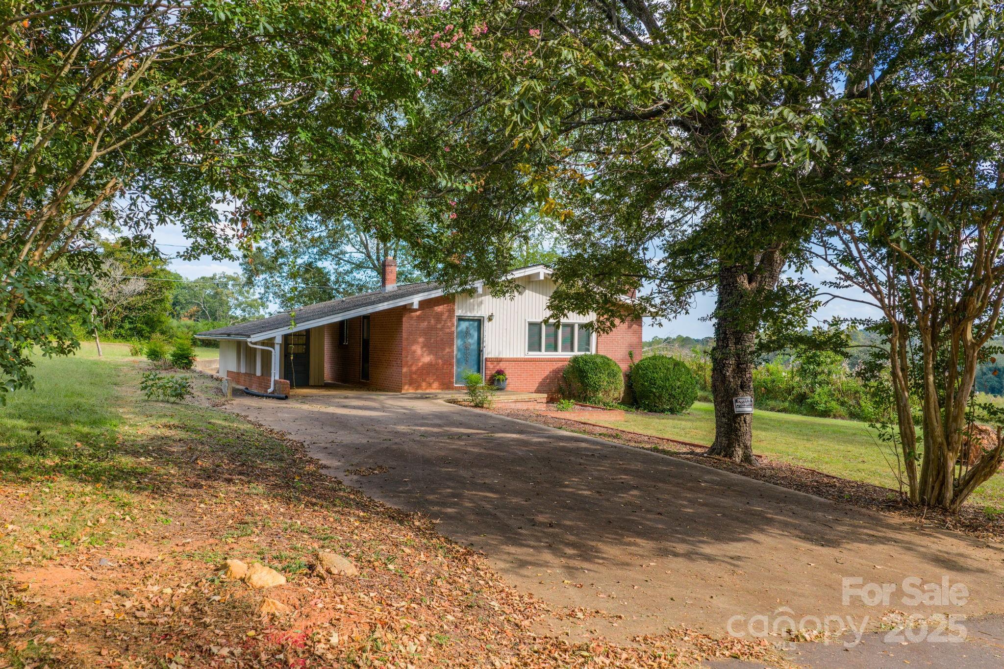 1724 31st Street NE Hickory NC 28601