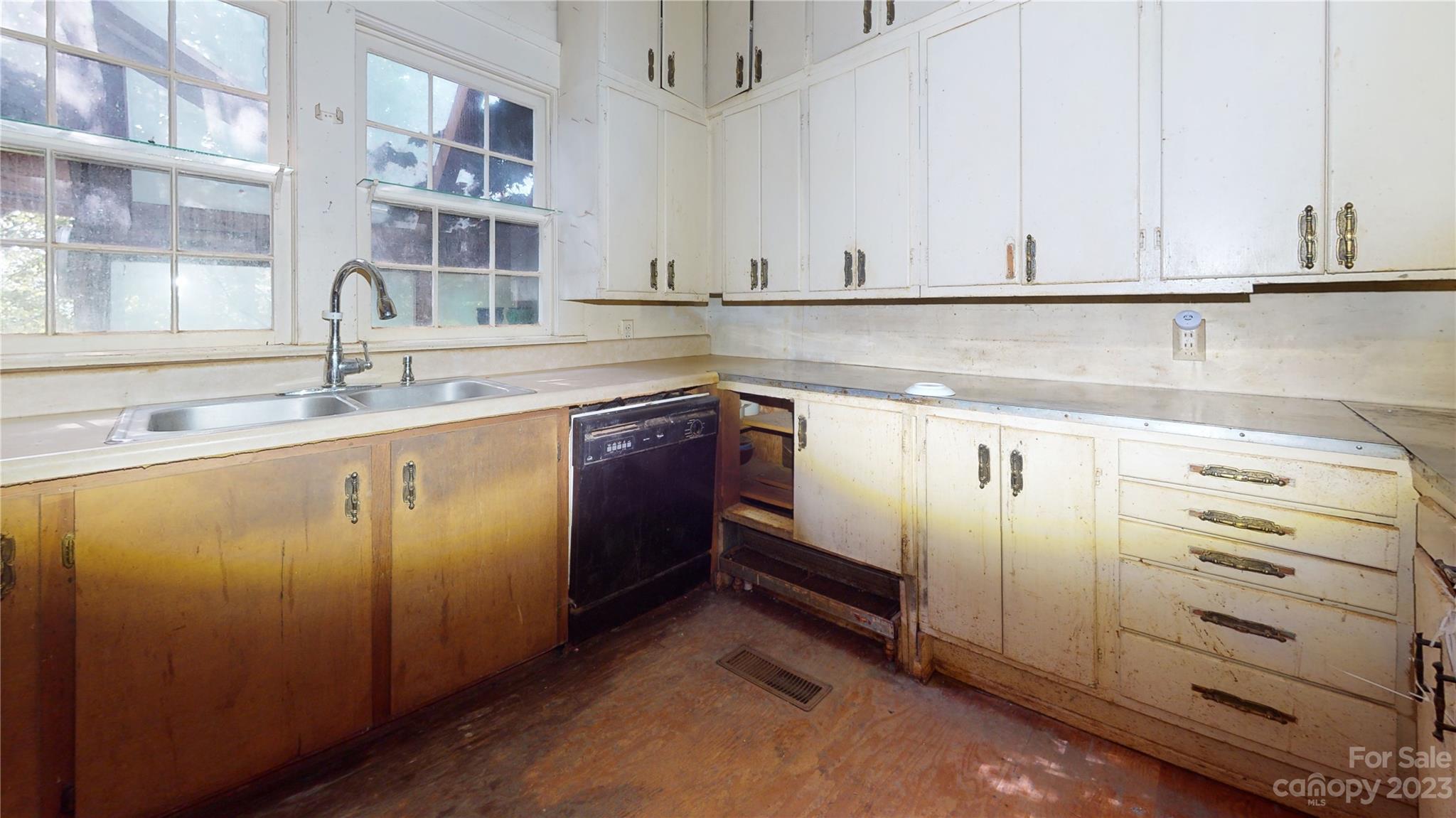 324 Buzzards Roost Road Cullowhee NC 28723