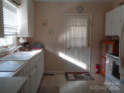 230 Leisure Lane Waynesville NC 28786