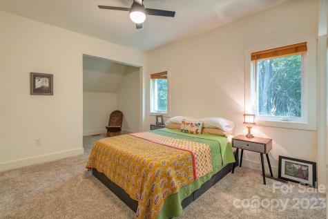 40 Hawks View Drive Canton NC 28716