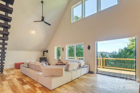 40 Hawks View Drive Canton NC 28716