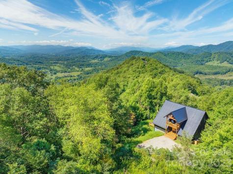 40 Hawks View Drive Canton NC 28716