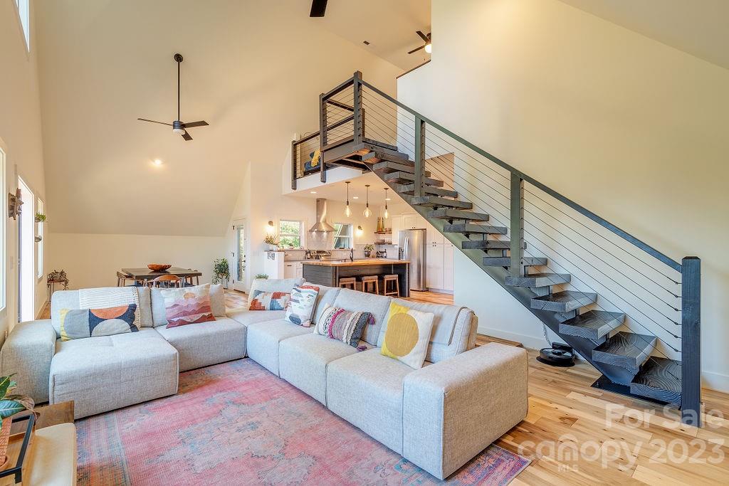 40 Hawks View Drive Canton NC 28716