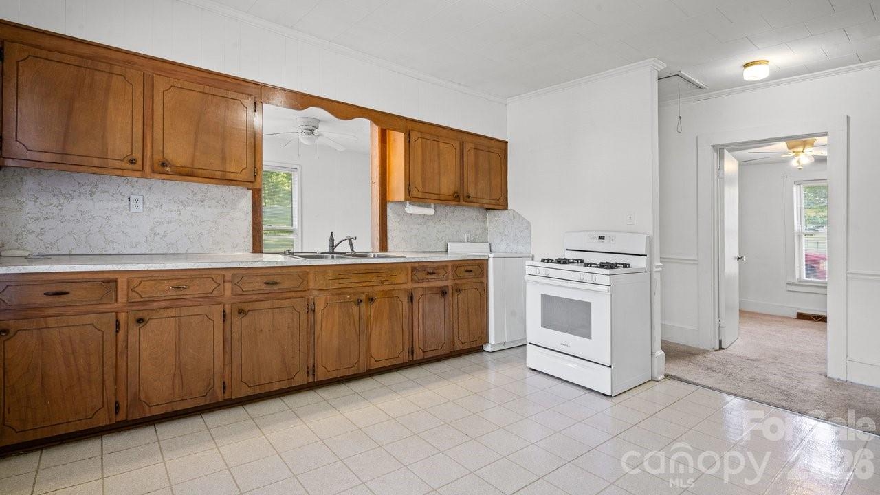 110 Globe Street Mount Holly NC 28120