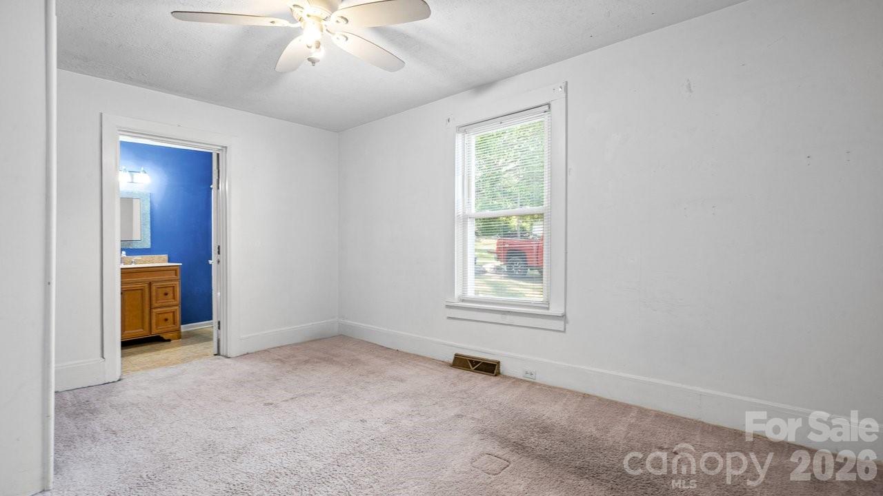110 Globe Street Mount Holly NC 28120
