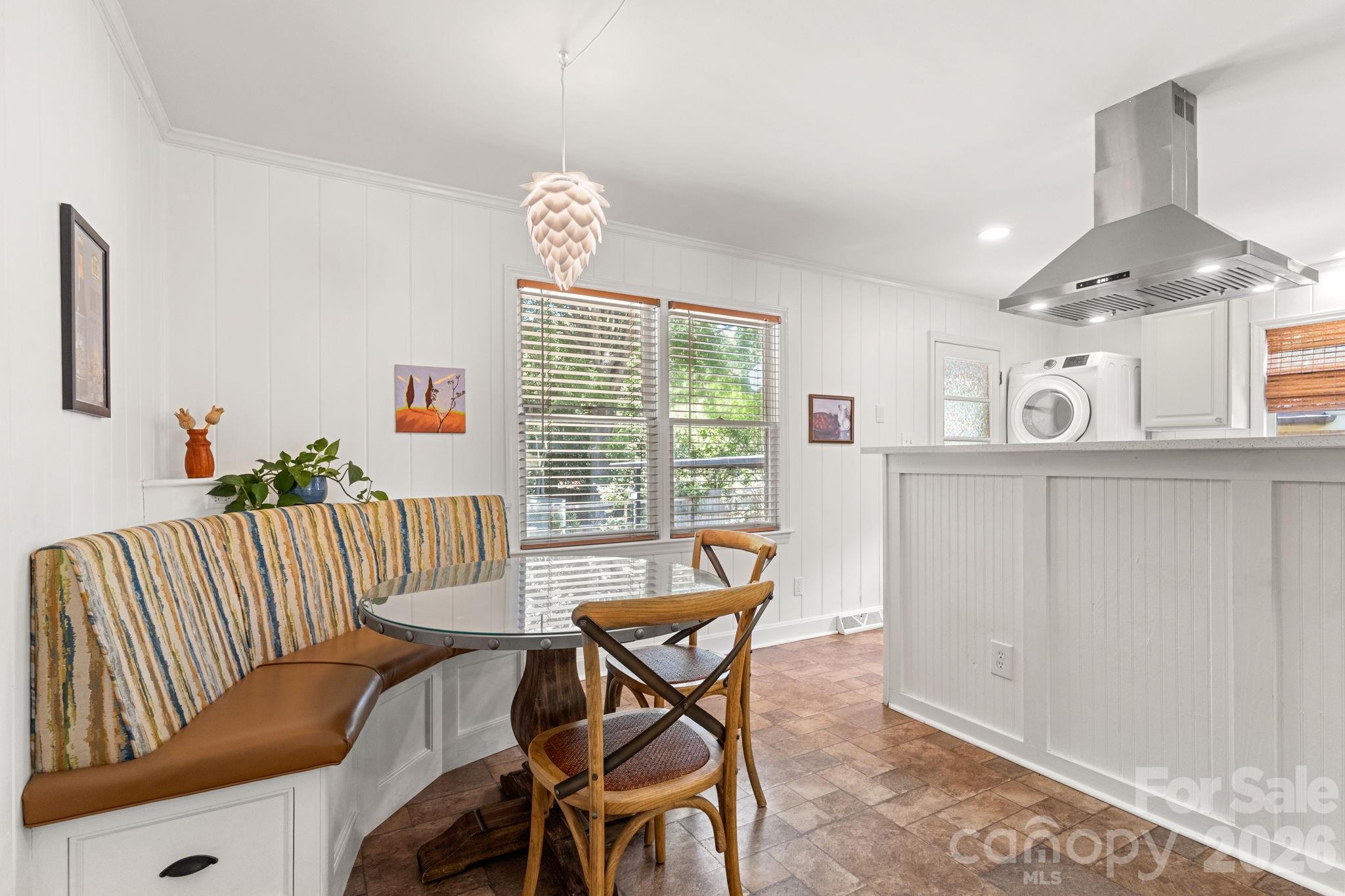 1527 Woodhill Lane Charlotte NC 28205
