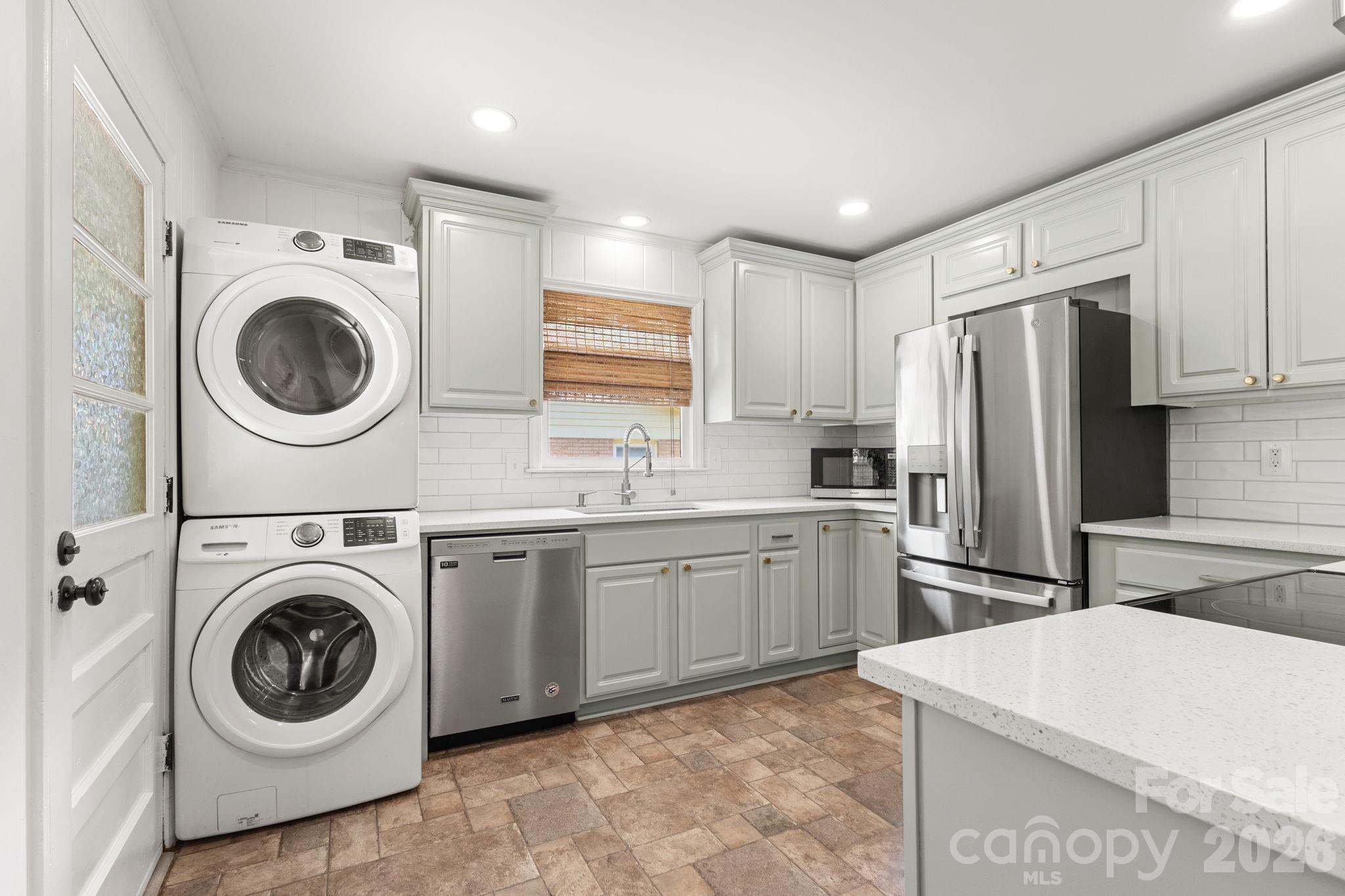 1527 Woodhill Lane Charlotte NC 28205